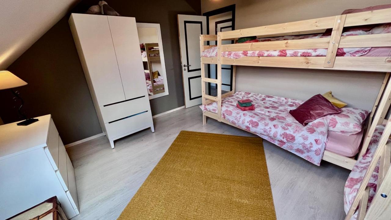 Loft En Duplex Avec Terrasse 3 Chambres Proche Pairi Daiza Монс Экстерьер фото